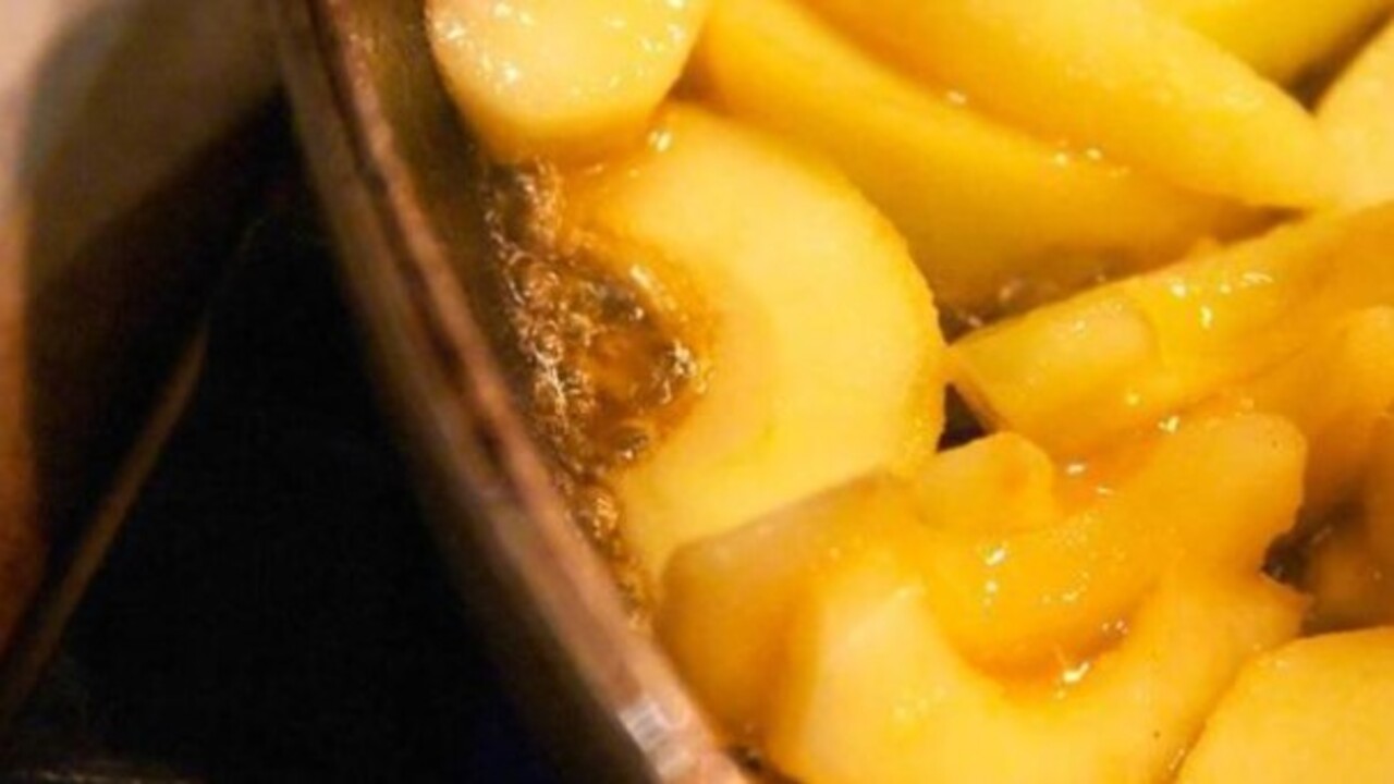 Foto - Bakın uzmanlar nasıl tüketimi öneriyor! Elmanın en sağlıklı hali belli oldu