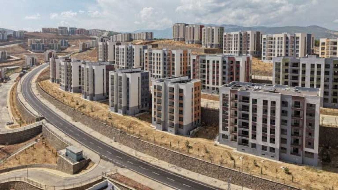 Bakıp da görmeyen muhalifler utansın! Asrın inşası ABD medyasını salladı