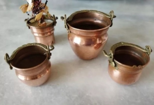 Foto - Bakır ve gümüşe ketçap sürünce bakın ne oluyor!