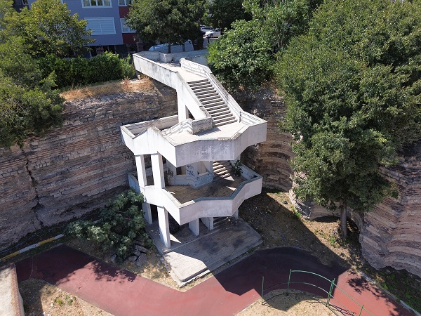 Foto - Bakırköy Belediyesi kendi haline terk etti! Tarihi Fildamı Sarnıcı'nın son hali