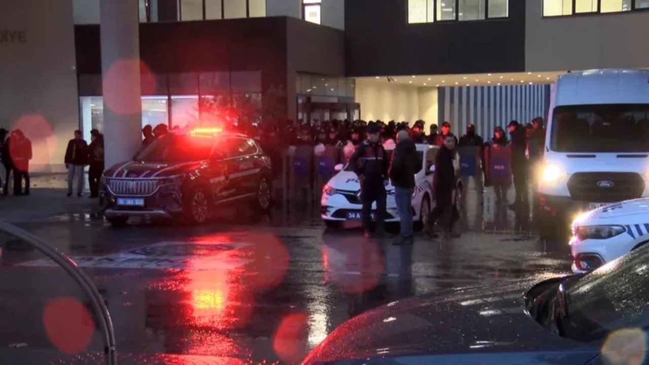 Foto - Bakırköy Belediyesi’nde büyük şok: 40 kişi tutuklandı