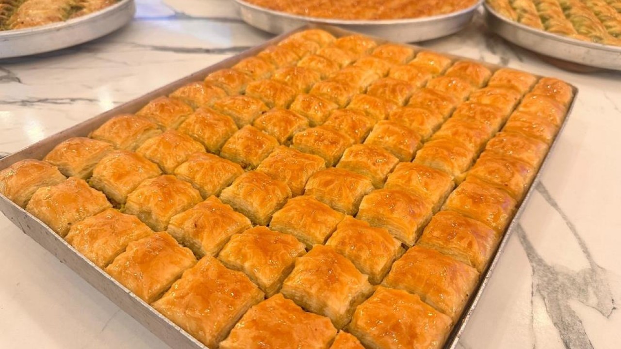 Baklavada bayram hareketliliği Satışlar arttı fiyatlar katlandı