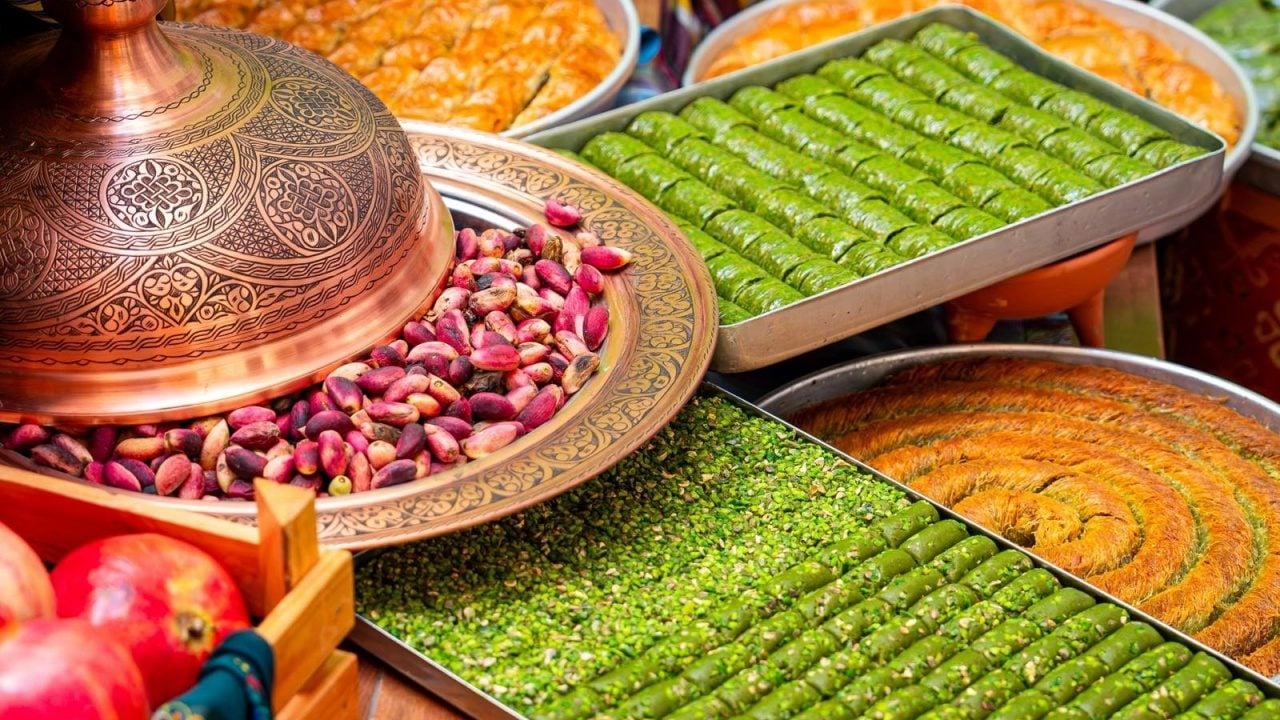 Foto - Baklavadan kebaba, beyandan katmere Gaziantep'in tatları 73 lezzet noktasında buluştu