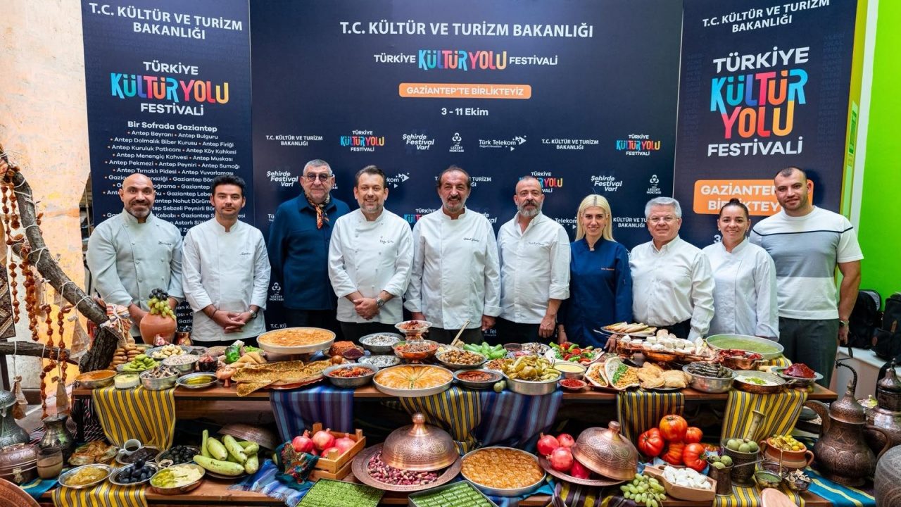 Foto - Baklavadan kebaba, beyandan katmere Gaziantep'in tatları 73 lezzet noktasında buluştu