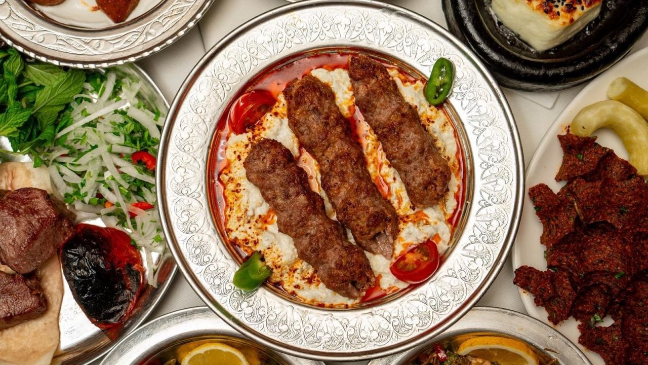 Foto - Baklavadan kebaba, beyandan katmere Gaziantep'in tatları 73 lezzet noktasında buluştu