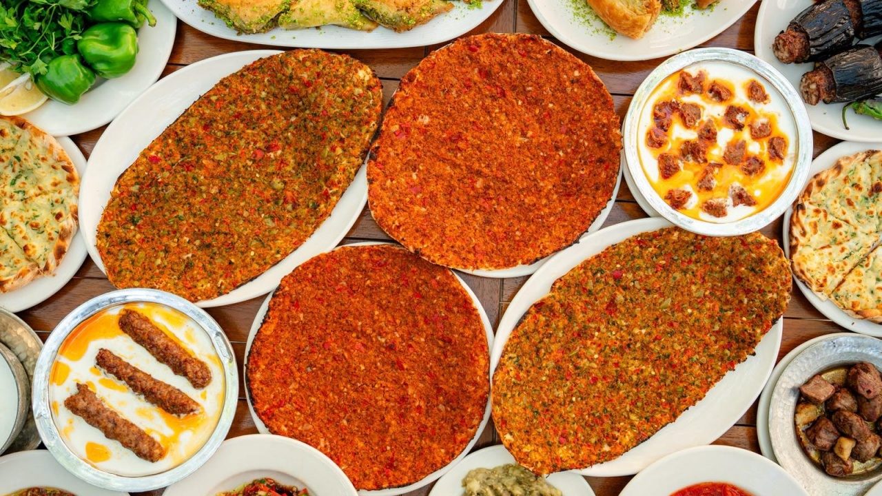 Foto - Baklavadan kebaba, beyandan katmere Gaziantep'in tatları 73 lezzet noktasında buluştu