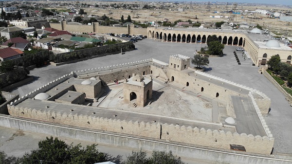Foto - Bakü’de bu ateş hiç sönmüyor!