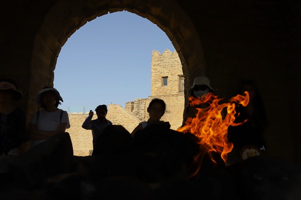 Foto - Bakü’de bu ateş hiç sönmüyor!