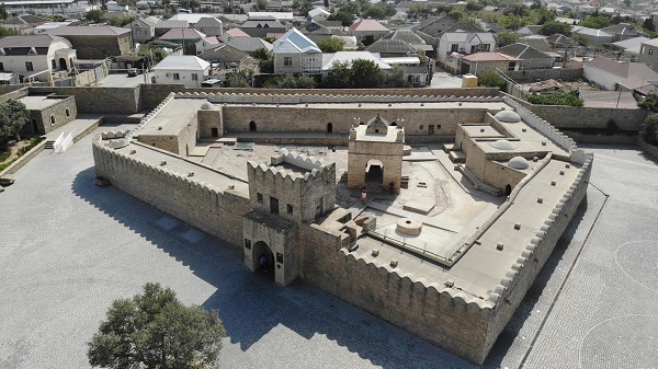 Foto - Bakü’de bu ateş hiç sönmüyor!
