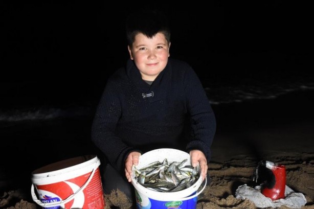 Foto - Balığa hücum! Tonlarcası ayaklarına geldi