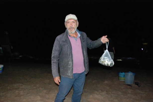 Foto - Balığa hücum! Tonlarcası ayaklarına geldi