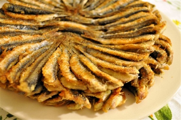 Foto - Balığın yanında kesinlikle yemeyin!