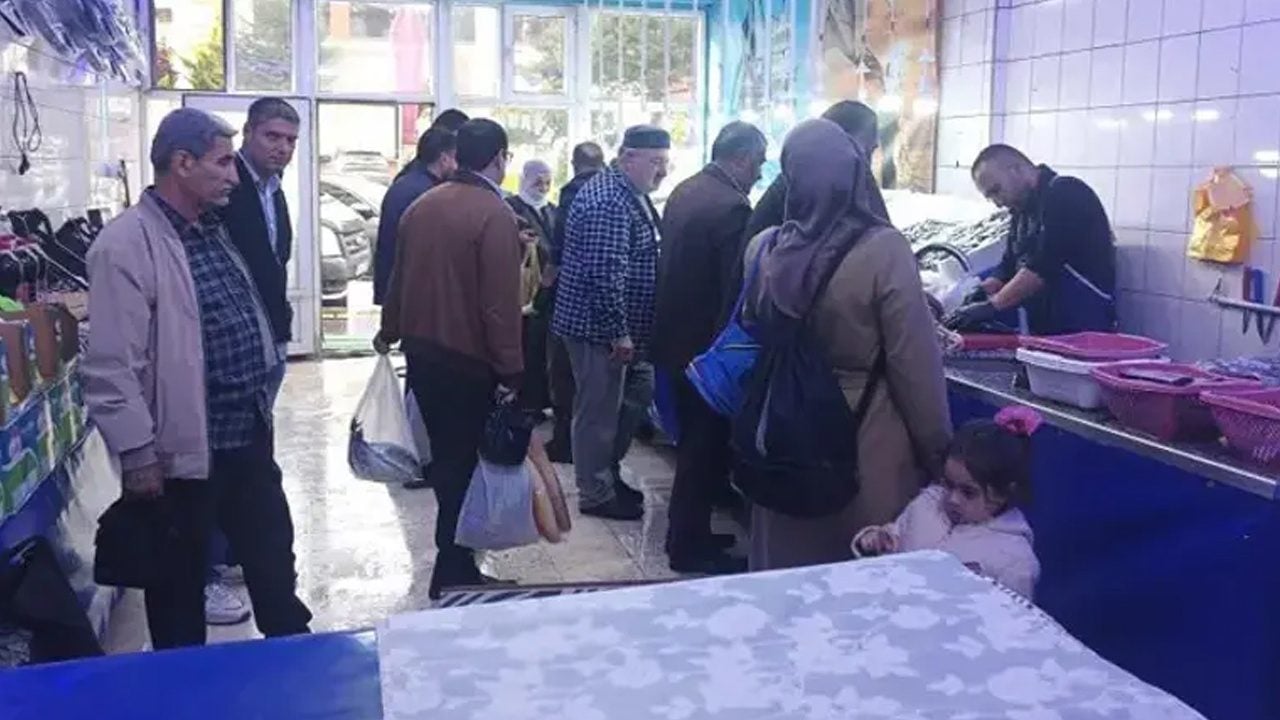 Foto - Balık satışları patladı: Çinekop satışta, yaşını ölçün! Çok önemli olabilir dikkat etmek lazım