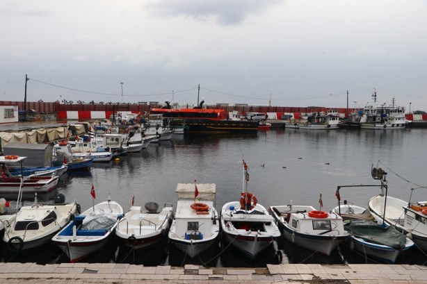 Foto - Balıkçılar havanın normale dönmesiyle yeniden denize açıldı