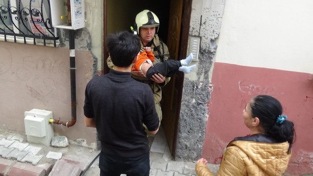 Foto - Balıkesir'de korku dolu anlar! Vatandaşlar sokağa çıktı