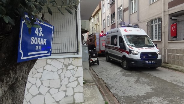 Foto - Balıkesir'de korku dolu anlar! Vatandaşlar sokağa çıktı