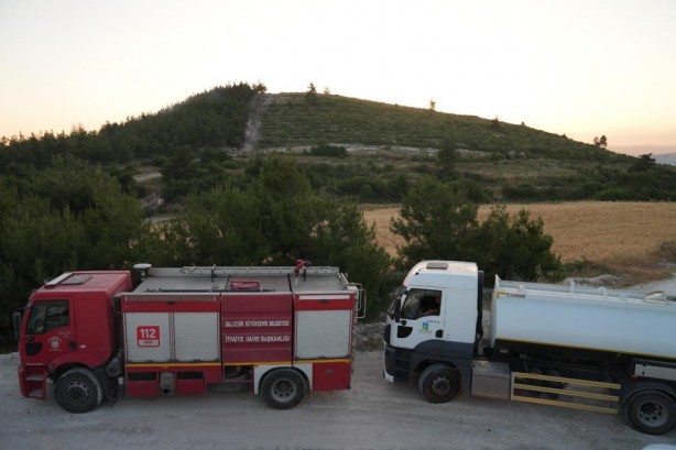 Foto - Balıkesir'de yanan bölge havadan görüntülendi