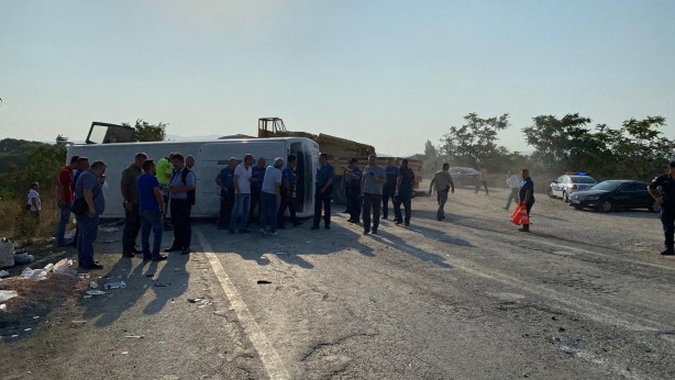 Foto - Balıkesir'de yürekler ağza geldi: 17 kişi yaralı