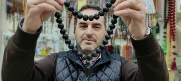 Foto - Balina kusmuğundan yapılan tespihin fiyatı dudak uçuklatıyor