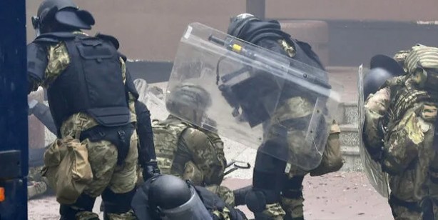 Foto - Balkanlar'da ortalık karıştı, tansiyon yükseldi! NATO'dan acil çağrı: Kabul edilemez, durdurun! Savaşın ayak sesleri...