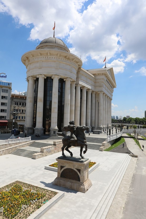 Foto - Balkanların cennet şehri: Üsküp - 1