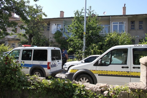 Foto - Balkondan eve girdi, husumetlisini yaraladı