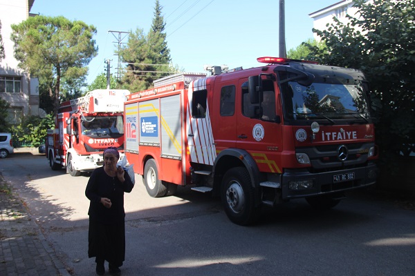 Foto - Balkondan girmek istedi! 5.kattan düştü