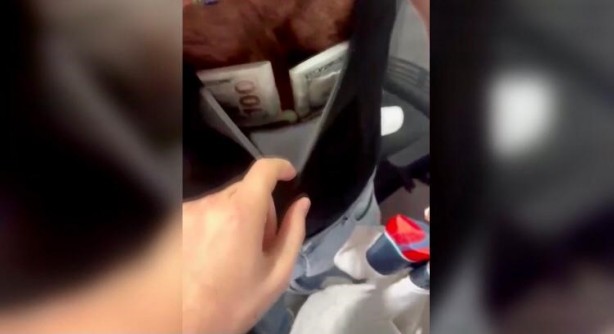 Foto - Balya balya çıktı! Havalimanında hayrete düşüren görüntü