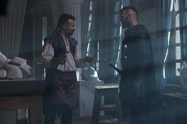 Foto - Bamsı Bey'in dönüşü geceye damga vurdu! Kuruluş Osman tarihi gecesini yaşadı