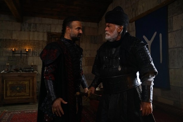 Foto - Bamsı Bey'in dönüşü geceye damga vurdu! Kuruluş Osman tarihi gecesini yaşadı