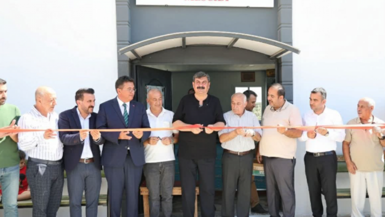 'Bana Sünnî Müslüman diyenleri gördüm' diyen CHP'li Abdurrahman Yıldız cami açılışına katıldı