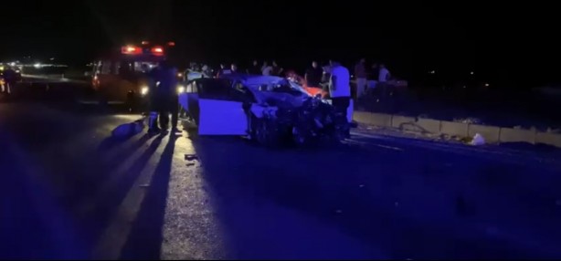 Foto - Bandırma-Gönen karayolunda tır ile otomobil çarpıştı