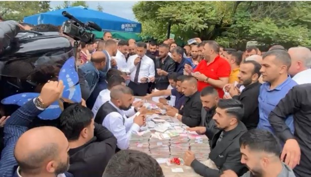 Foto - Banka değil, aşiret düğünü! Bakın kaç milyon TL para toplandı