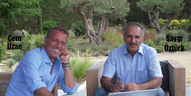 Foto - Banka hortumcularının asil gazetecisi yazıyor, yazıyor! Biliyor musunuz o kişi kim?