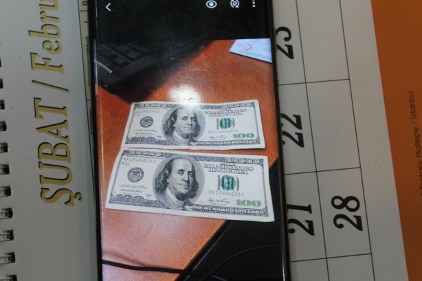 Foto - Bankadan çektiği dolar sahte çıktı! Akılalmaz olay