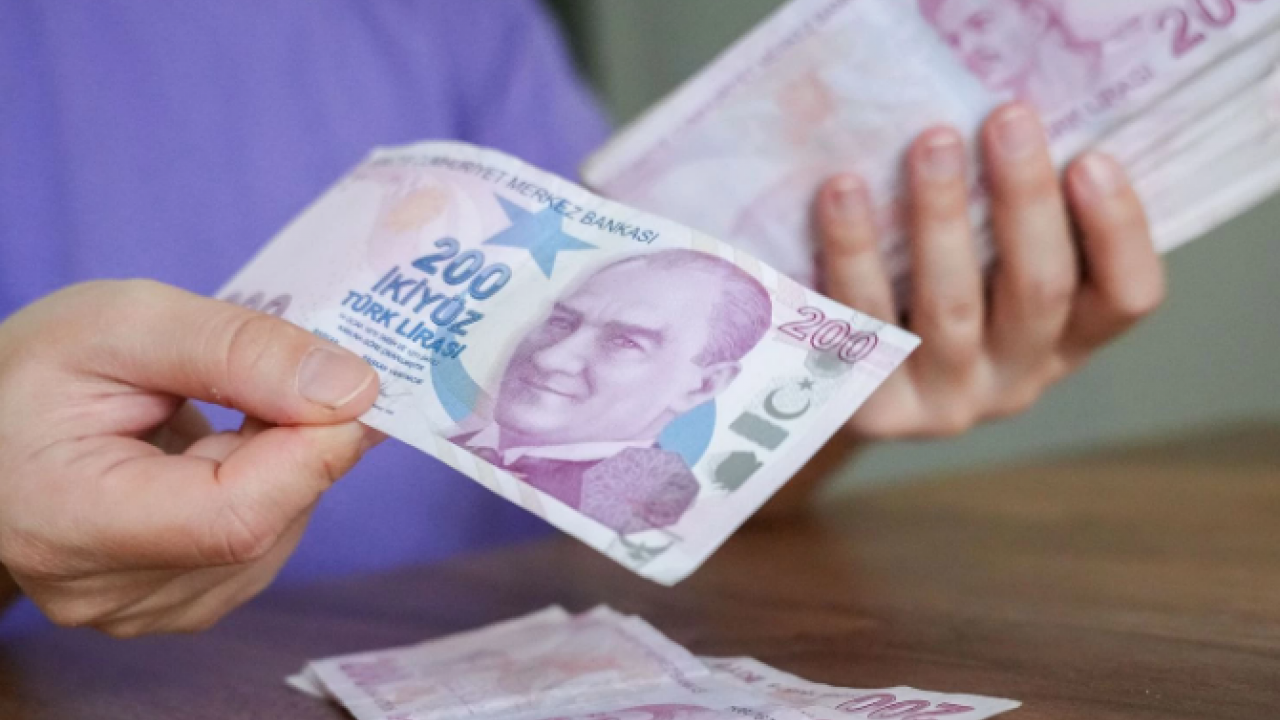 Bankalar yarışa girdi! Emeklilere dev promosyon fırsatı