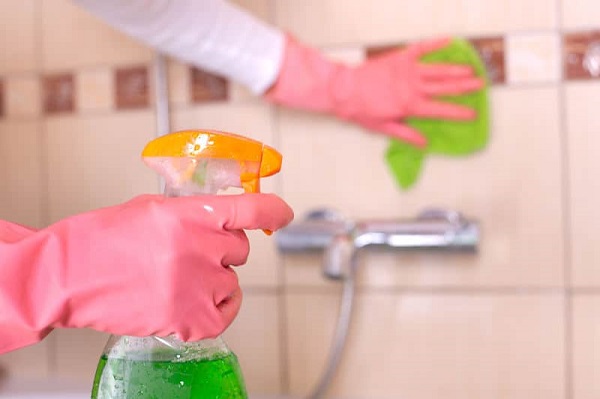 Foto - Banyo temizliği hiç bu kadar kolay olmamıştı! Bu tarifle duşakabinleriniz ışıldayacak