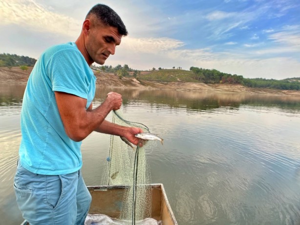 Foto - Baraj gölünde avlanıyor! Avrupa ve Orta Doğu ülkelerine ihraç ediliyor