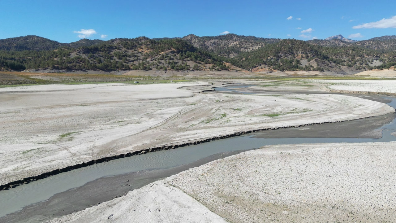 Foto - Baraj kurudu, geçmiş ortaya çıktı! Atalarının topraklarında yeniden üretime başladılar