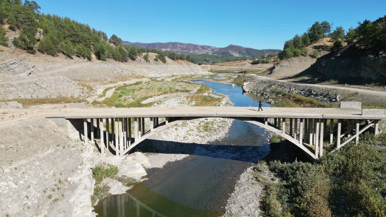 Foto - Baraj kurudu, geçmiş ortaya çıktı! Atalarının topraklarında yeniden üretime başladılar
