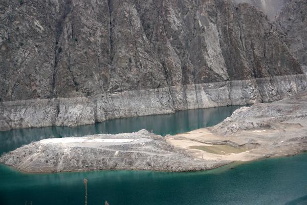 Foto - Baraj suları çekildi, duyan herkes oraya koştu