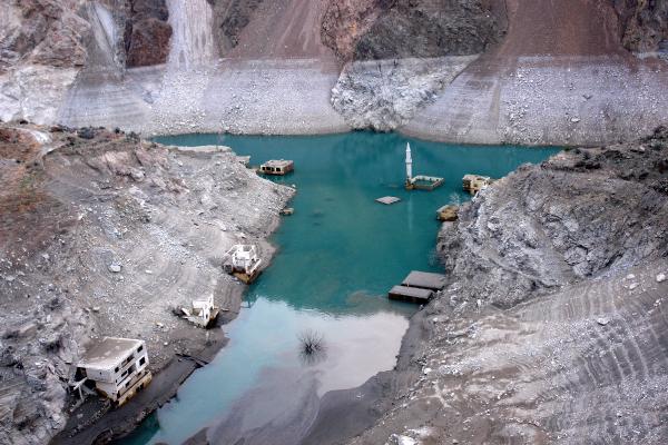 Foto - Baraj suları çekildi, duyan herkes oraya koştu