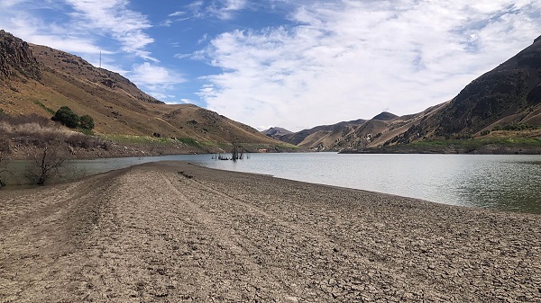 Foto - Baraj suyu 20 metre çekildi! Eski Kars-Erzurum yolu seneler sonra ortaya çıktı