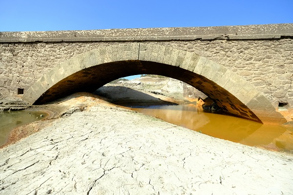 Foto - Baraj suyu çekilince ortaya çıktı! 