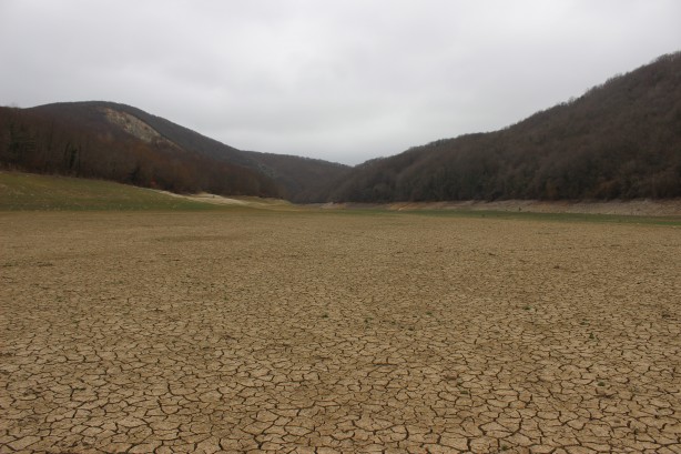 Foto - Barajlar alarm veriyor! İstanbul'da endişelendiren görüntü