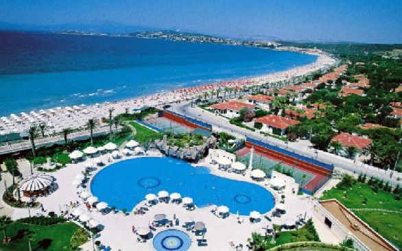 Foto - Barajlarda damla su kalmadı! Otellere 'havuzu boşaltmayıp tekrar kullanın' çağrısı