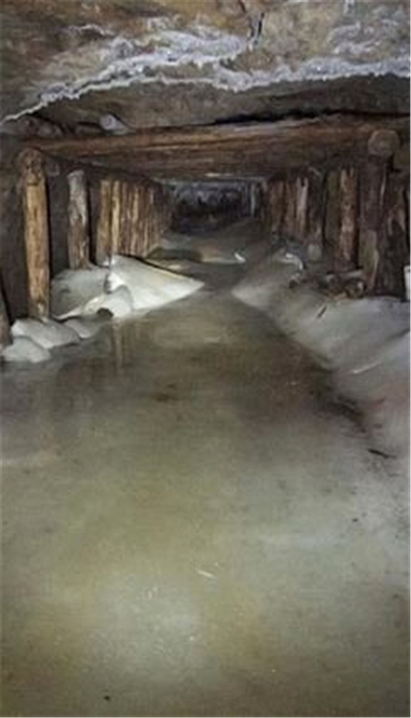 Foto - Baraka yıkılınca ortaya çıktı!