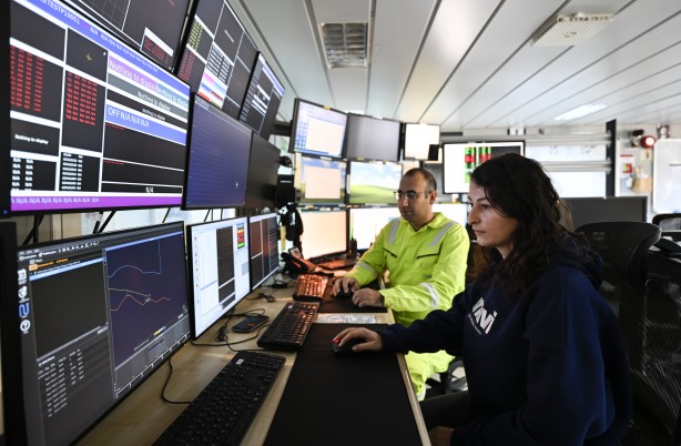 Foto - Barbaros Hayreddin Paşa Gemisi karış karış tarıyor.... Durmak yok yola devam!