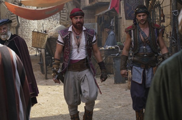 Barbaroslar oyuncusu krizin izini sürüyor! Vatandaşlara çağrı