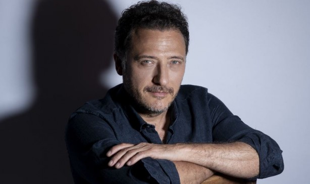 Foto - Barbaroslar oyuncusu krizin izini sürüyor! Vatandaşlara çağrı